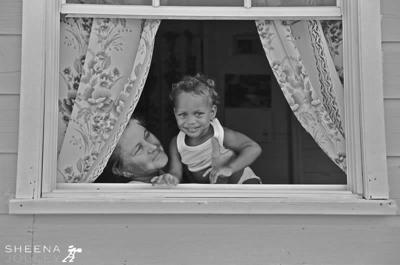 Hazel Downie and niece Naygia.jpg - Erlene Downie's daughter Hazel with her niece Naygia. Hazel lives in a house supplied by the government. She is 45 years old and was 10 when her father died of leukemia. She has 3 sons by a black father.
